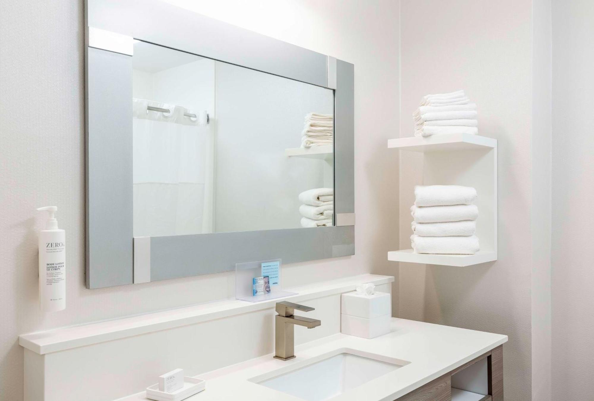 Hampton Inn East Windsor Esterno foto